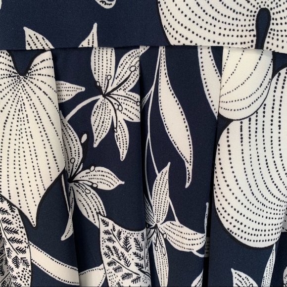 Roz & Ali Dress w Silver Metal Y2K Back Zipper & Oversized Botanical Print sz 2P - Picture 11 of 14